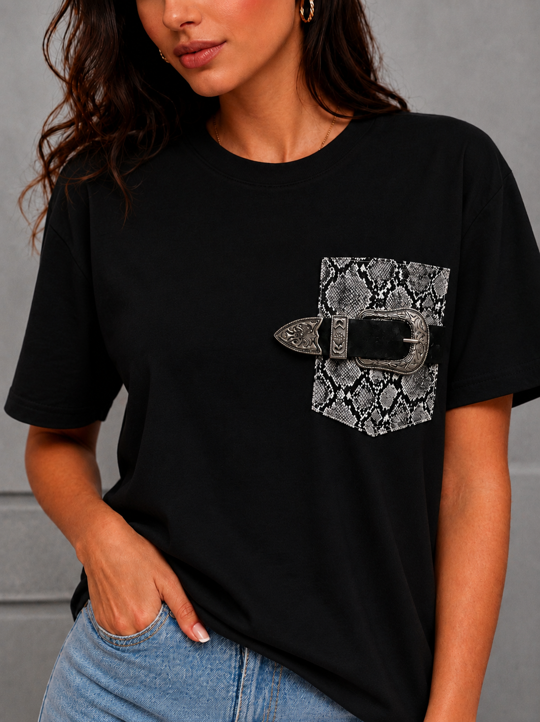 Eve T-shirt with Leather Pocket (Black)