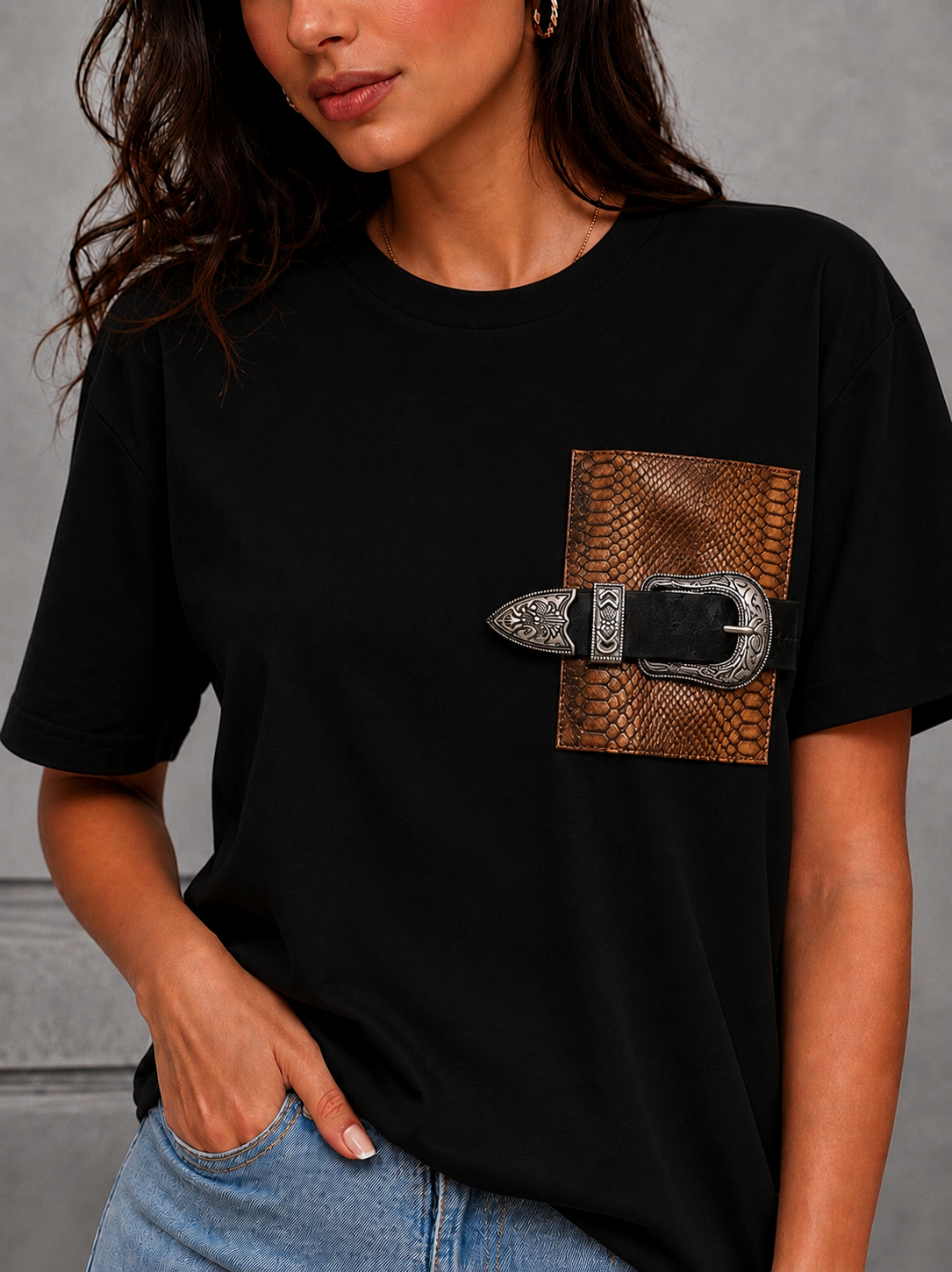 Eve T-shirt with Leather Pocket (Black)