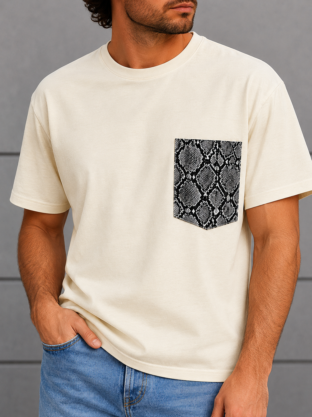 Adam T-shirt with Leather Pocket (Off White)